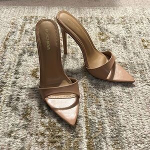 Elegant Tan Women's Slides